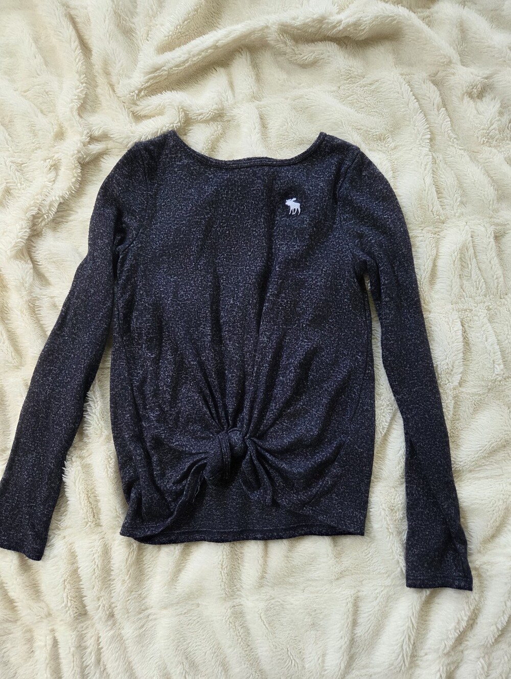 Youth size 10-12 medium Abercrombie  Long Sleeve Tie In The Front